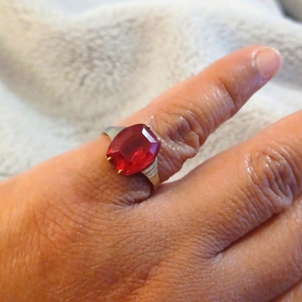 9ct Carat Gold Big Ruby Red Solitaire Engagement Unique Cocktail Ring Size 7